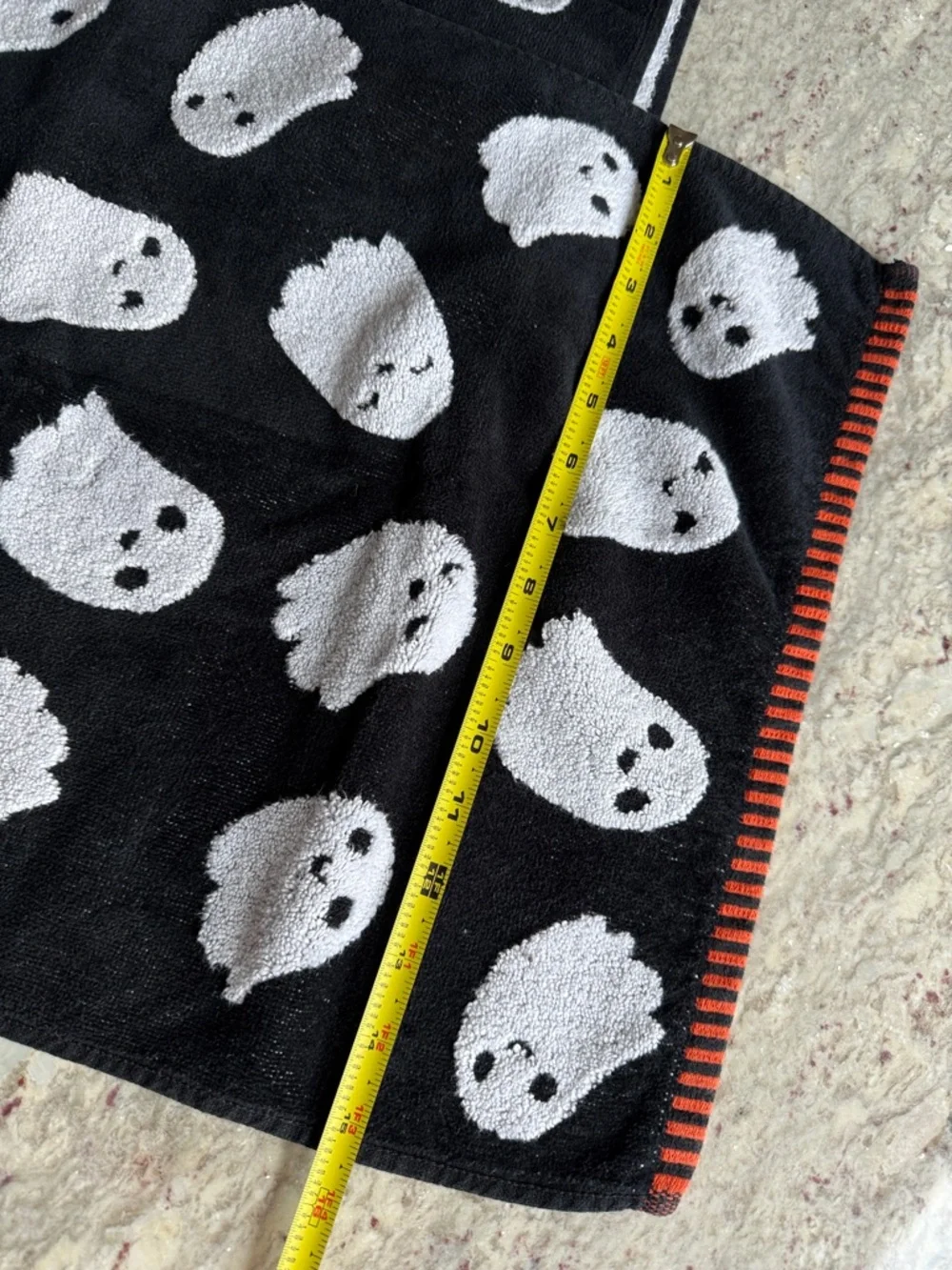HOME CARO Ghost Pattern Black Hand Towel Set